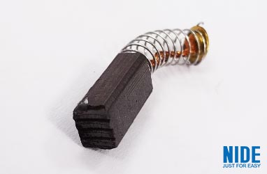 碳刷在衝擊鑽電機中的作用
